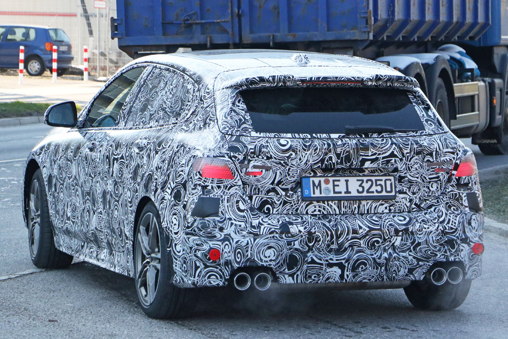 El BMW M135i, ¡con cuatro tubos de escape! 6 Motor16 BMW M135i 12 Motor16