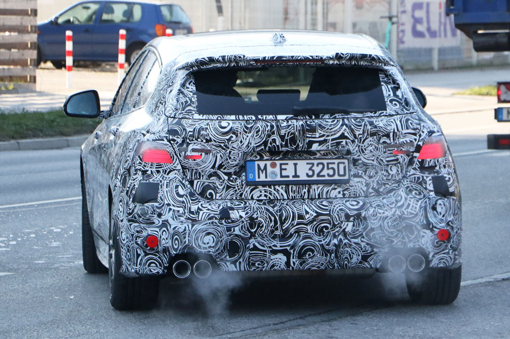 El BMW M135i, ¡con cuatro tubos de escape! 4 Motor16 BMW M135i 14 Motor16