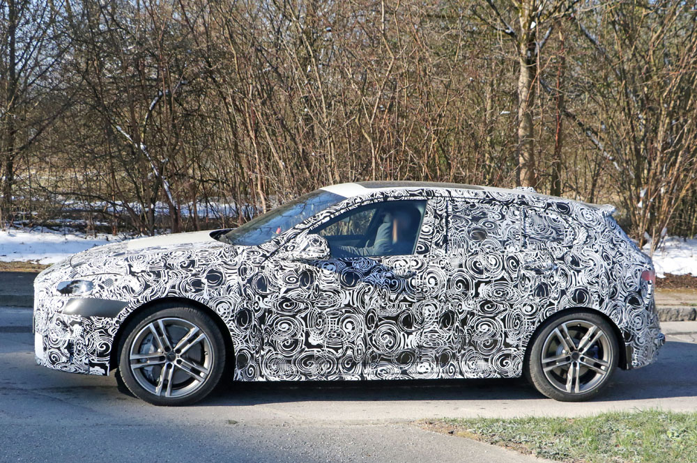 El BMW M135i, ¡con cuatro tubos de escape! 9 Motor16 BMW M135i 8 Motor16