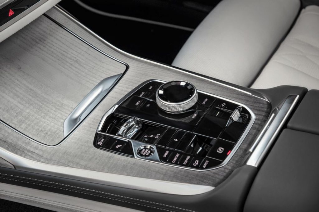 Lujo y poderío para el nuevo BMW X7 20 Motor16 BMW X7 21 Motor16