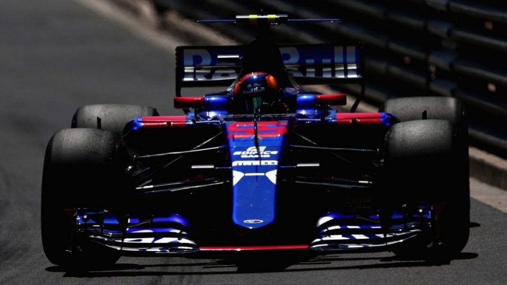 Carlos Sainz se sale con la suya 5 Motor16 Uno de los monoplazas de Carlos Sainz en Toro Rosso