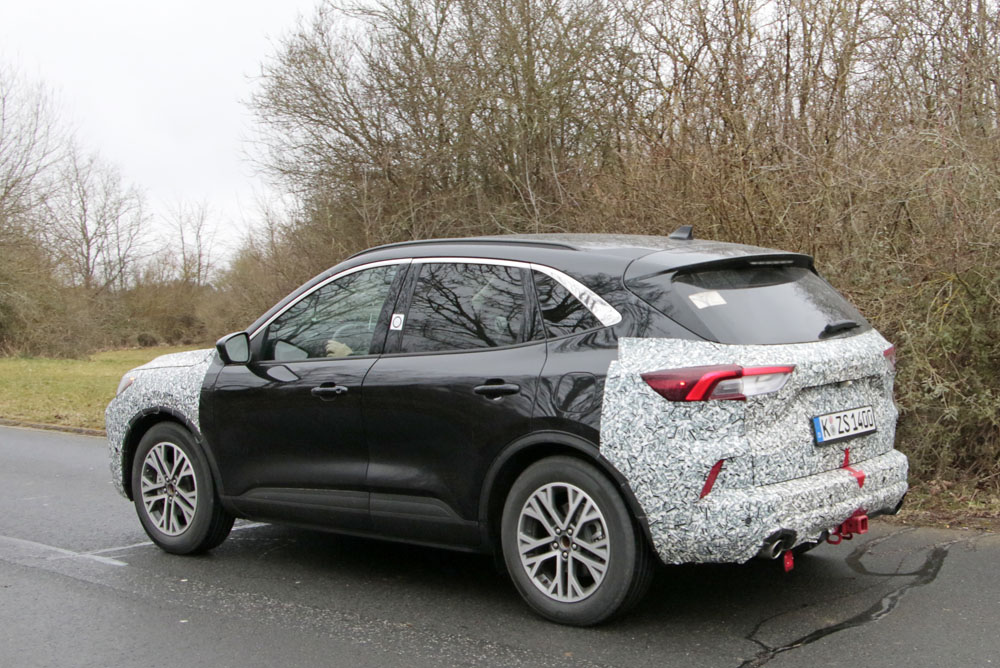 El Ford Kuga se hace un 'lifting' 1 Motor16 Ford Kuga 2022