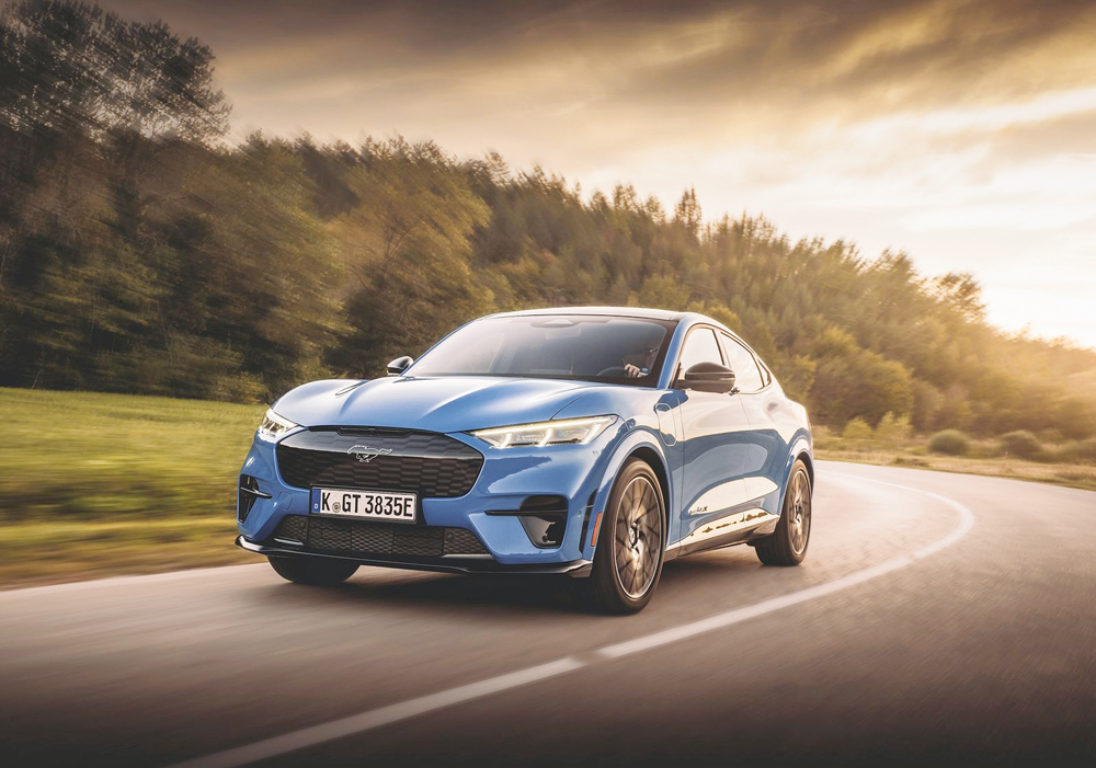 Ford Mustang Mach-E y Tesla Model Y entran en una guerra de precios 2 Motor16 Ford Mustang Mach E GT 2021 1600 09 Motor16