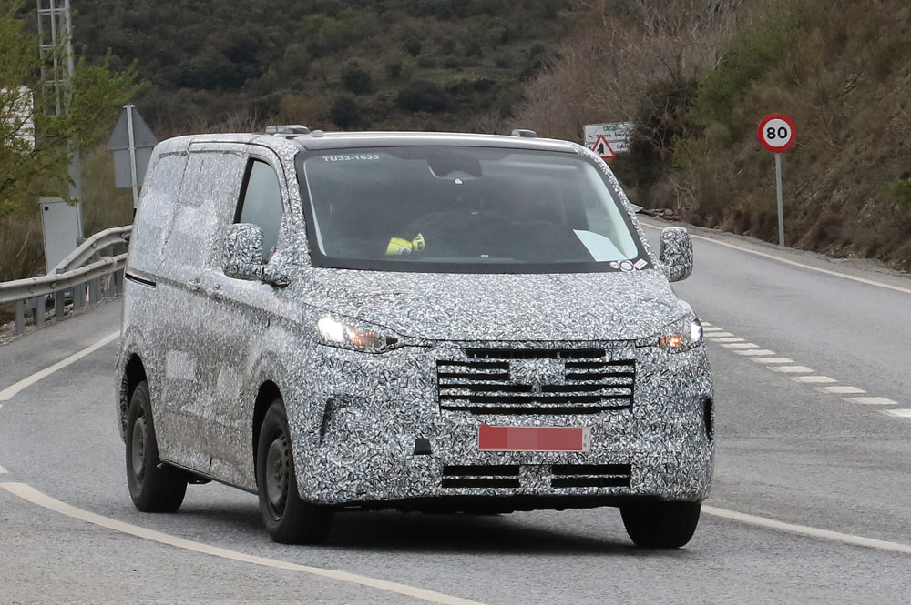 Ford Transit Custom 2023: la primera Transit eléctrica está en camino 15 Motor16 Ford Transit Custom 11 Motor16