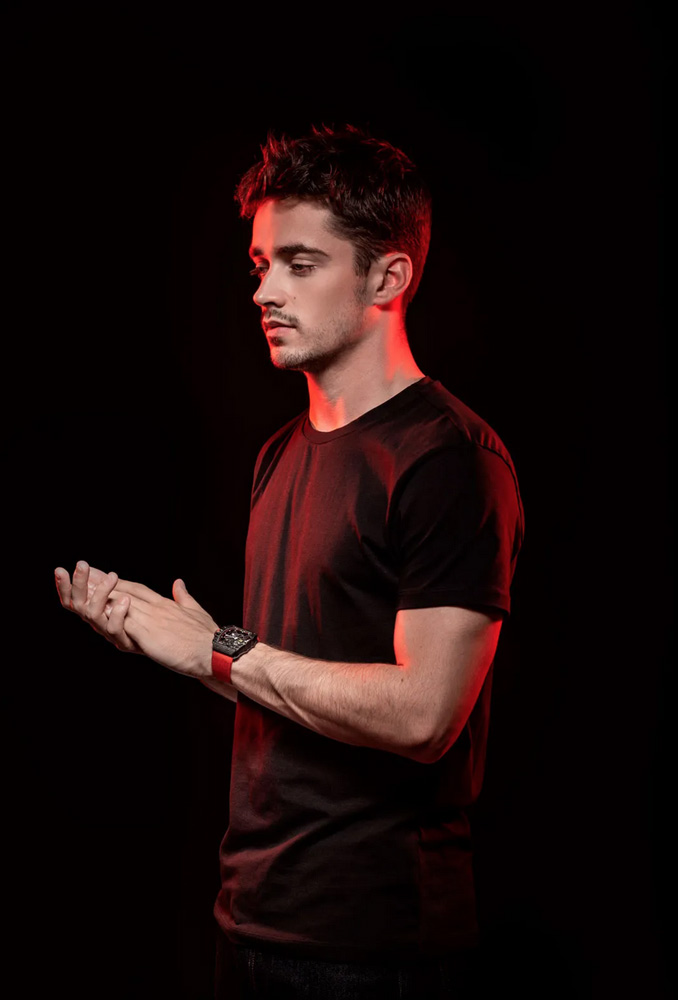 Un autógrafo le cuesta 300.000 euros a Leclerc 3 Motor16 Leclerc Richard Mille 6 Motor16