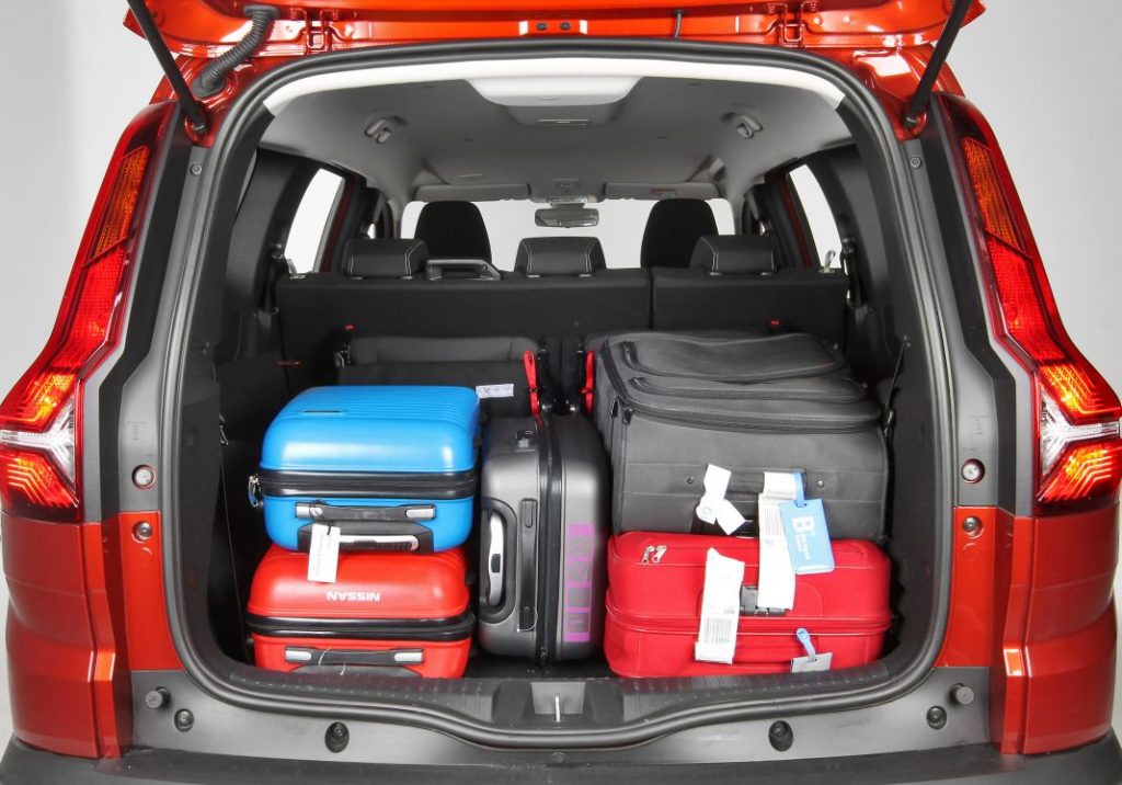 MALETERO CON MALETAS Motor16