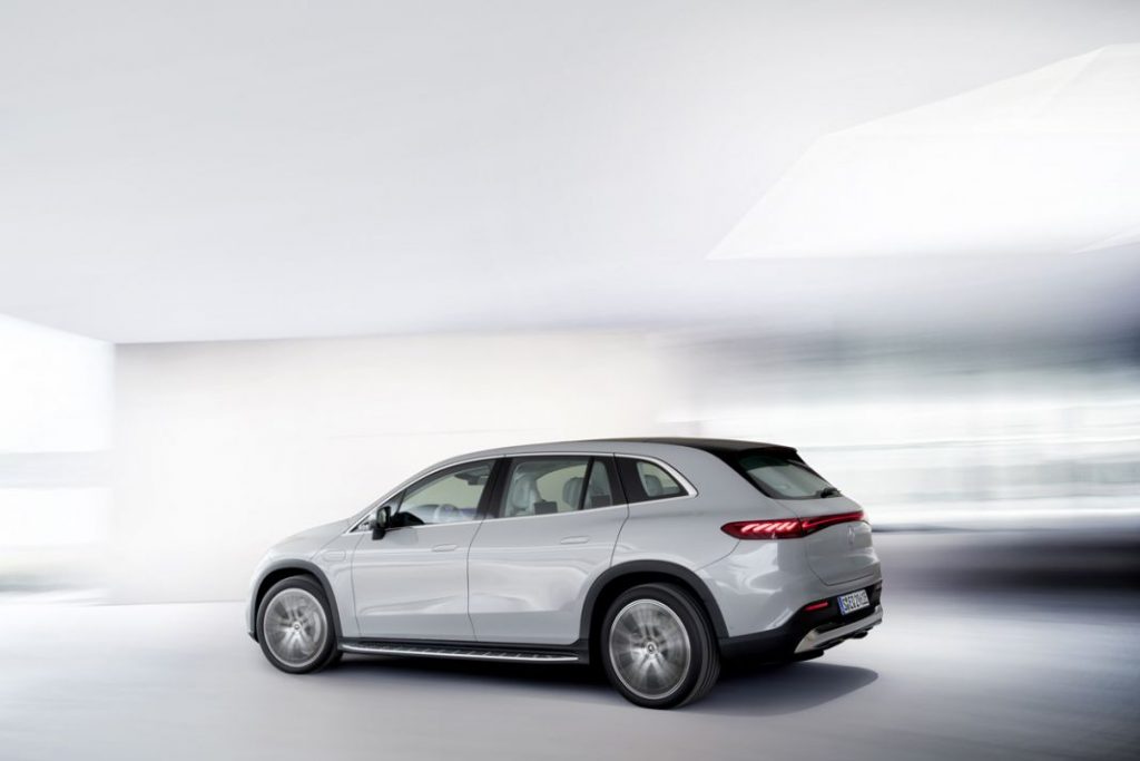Mercedes EQS SUV 13 Motor16