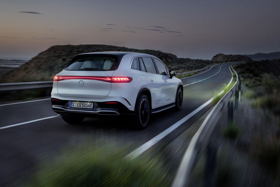 El sensacional Mercedes-Benz EQS SUV ya tiene precio 18 Motor16 Mercedes EQS SUV 26 Motor16