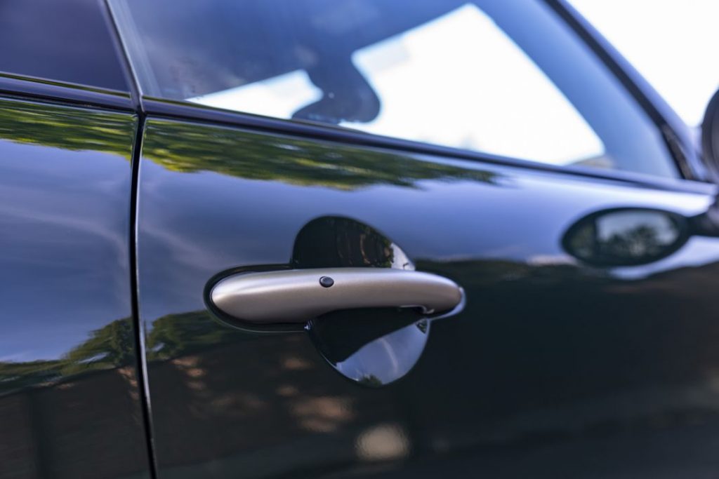 P90452383 highRes mini cooper s 3 door Motor16