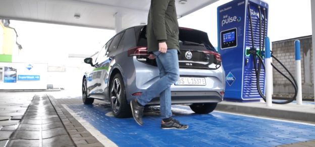 Grupo Volkswagen y BP impulsan estaciones de carga rápida 4 Motor16 REM16 VW BP Cargarapida 06 Motor16