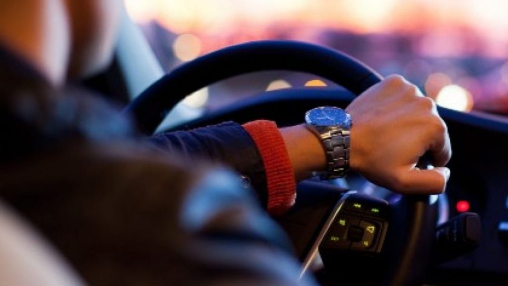 Dar marcha atrás: ¿Te puede quitar puntos la DGT? 144 Motor16 Circular siempre con la marcha más larga