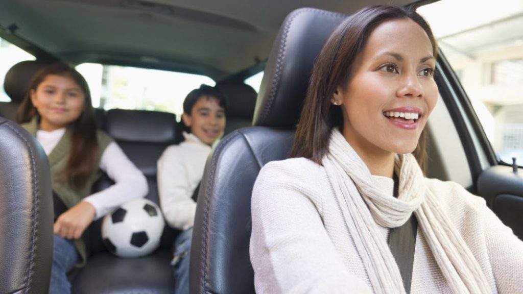 Mascarilla en coches, autobús y metro: cuándo llevarla para que no te multen 19 Motor16 Vehículos compartidos