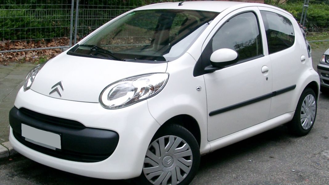 Coches con etiqueta C que cuestan menos de 10.000 euros 11 Motor16 dgt