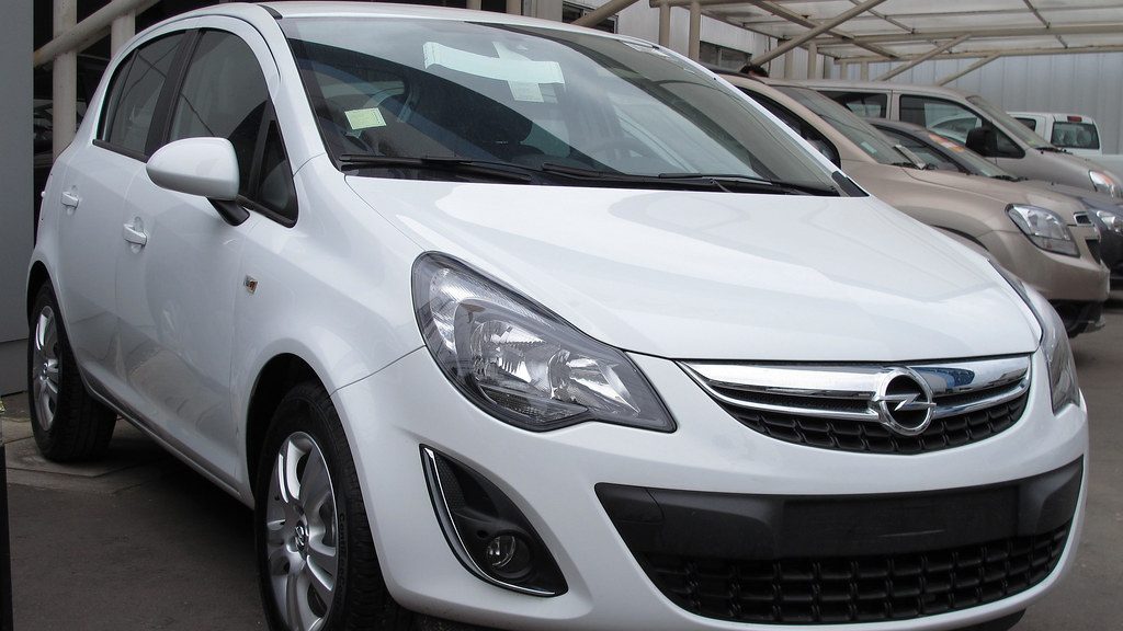 Coches con etiqueta C que cuestan menos de 10.000 euros 13 Motor16 dgt