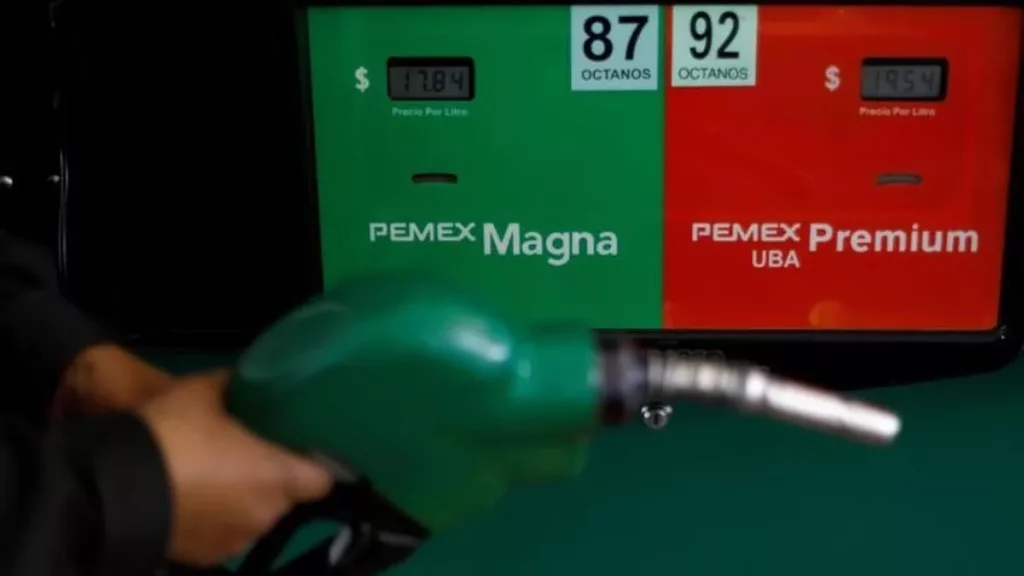 ¿La gasolina prémium es más cara solo por los aditivos?