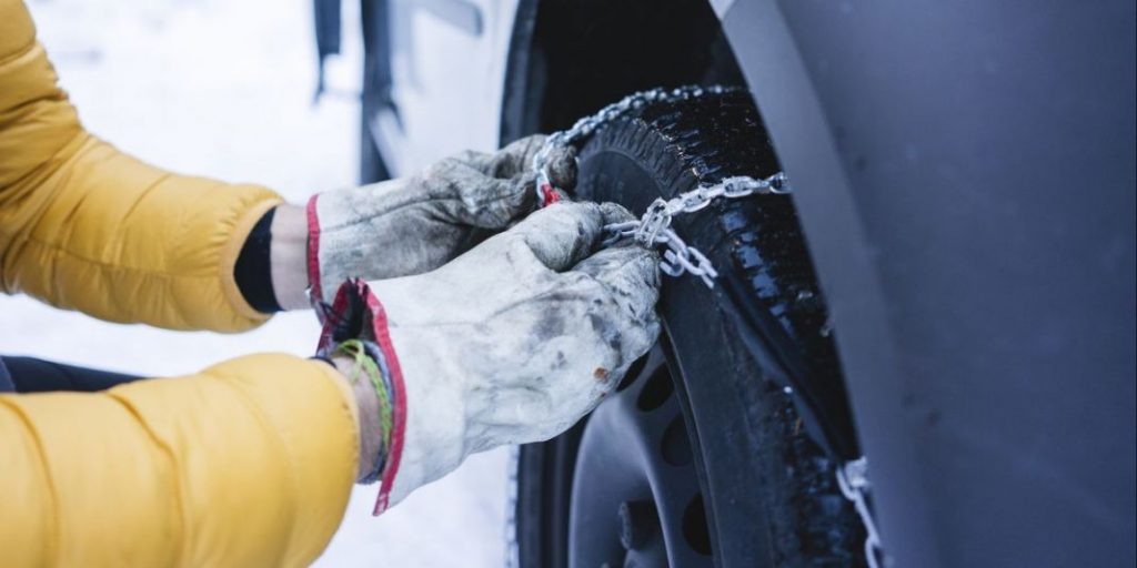 En tu coche y en invierno, esto es lo que no debe faltar 104 Motor16 Guantes