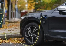 La DGT ya tiene el buscador de puntos de recarga definitivo para coches eléctricos e híbridos enchufables