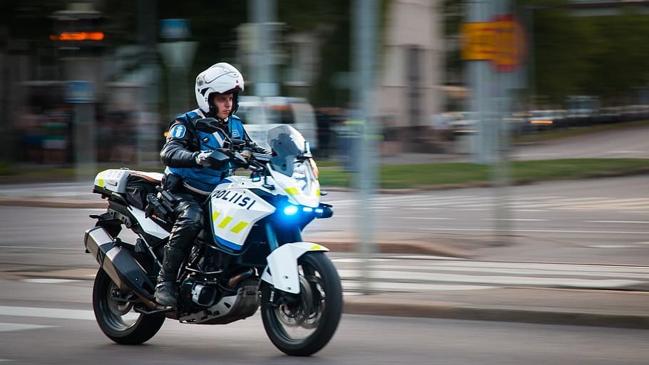 El intercom en la moto: ¿Es legal o te pueden multar? 59 Motor16 dgt