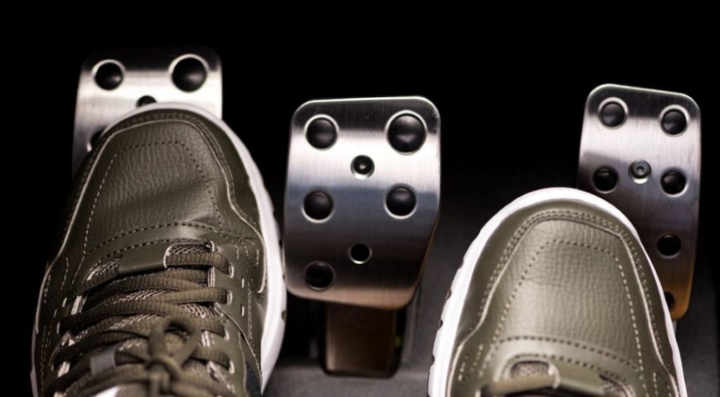 DGT: Este es el error que cometes con los pedales