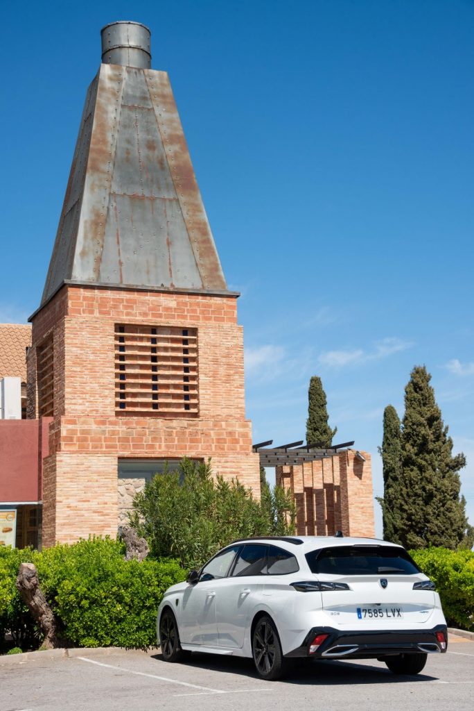 Peugeot 308 SW. La mejor alternativa a los SUV 22 Motor16 peugeot308sw 15Peugeot 308 SW Motor16