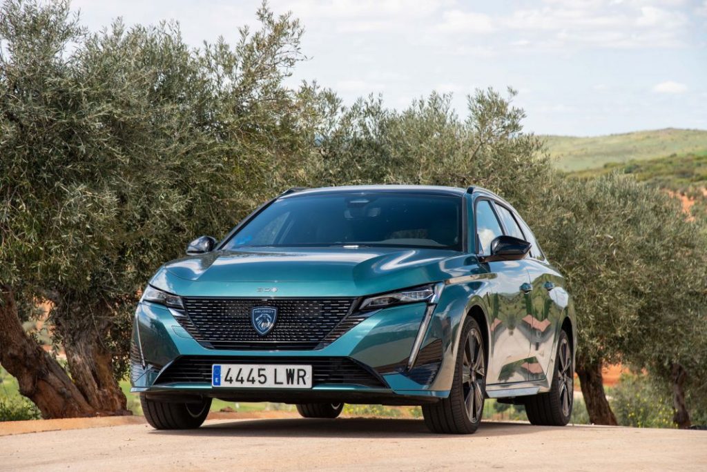 Peugeot 308 SW. La mejor alternativa a los SUV 23 Motor16 peugeot308sw 18Peugeot 308 SW 1 Motor16