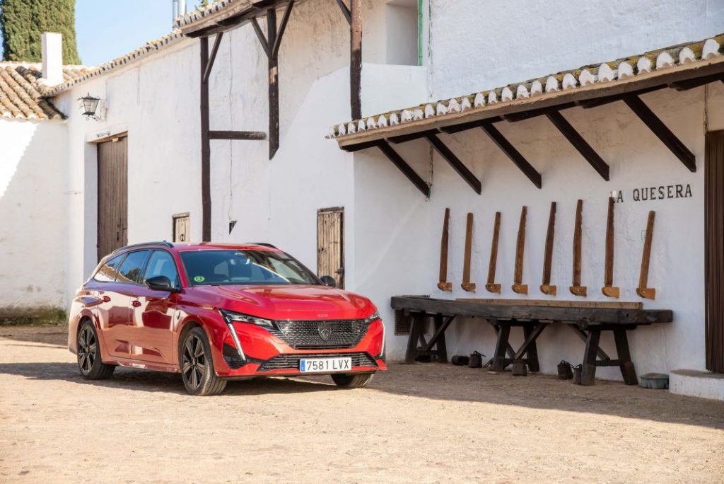 Peugeot 308 SW. La mejor alternativa a los SUV 27 Motor16 peugeot308sw 33Peugeot 308 SW 1 Motor16