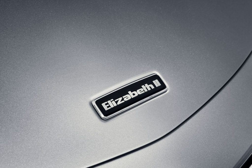 Descubre qué ha regalado McLaren a Isabel II en el 70 aniversario de su reinado 1 Motor16 14000 McLarenAutomotivehonoursQueenElizabethIIinherPlatinumJubileeyear Motor16