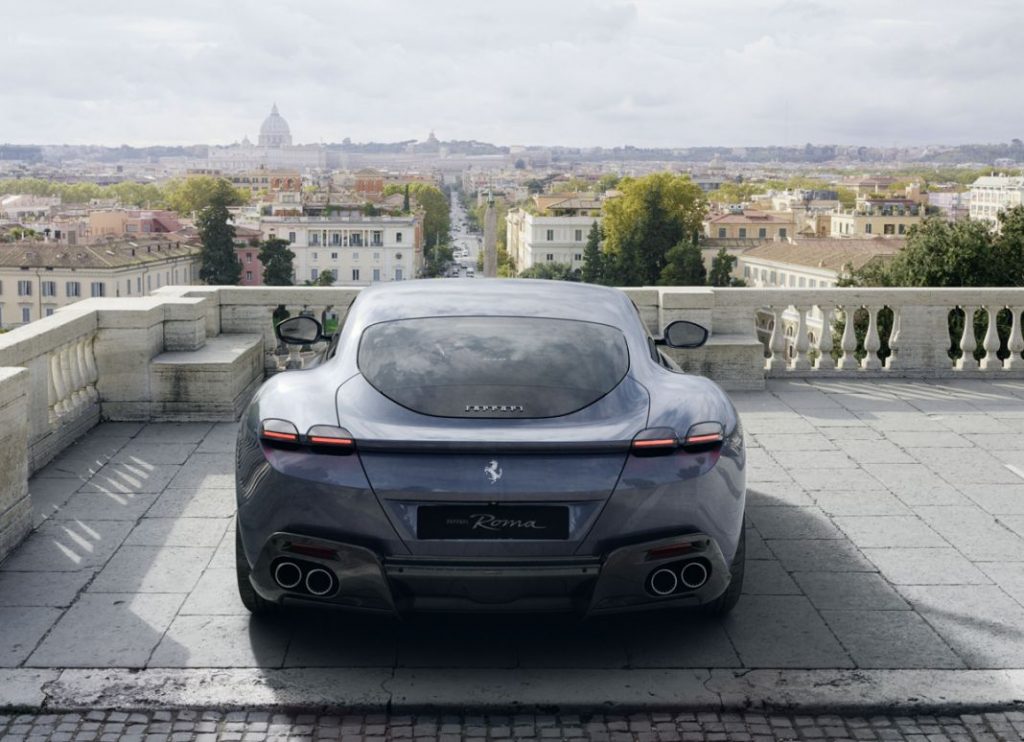 El Ferrari que te puedes comprar por menos de 70.000 euros 124 Motor16 El Ferrari Roma es actualmente el modelo más asequible de los que la marca italiana tiene a la venta
