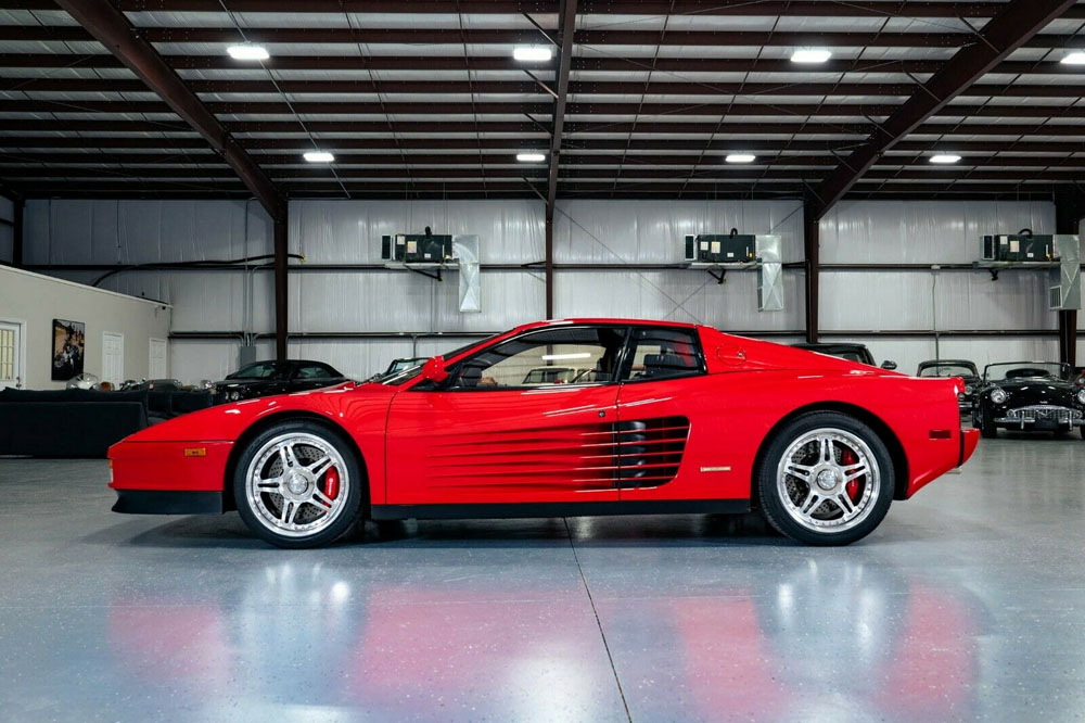 Este Ferrari Testarossa es extremadamente potente y te busca 12 Motor16 1987 Ferrari Testarossa Biturbo 5 Motor16