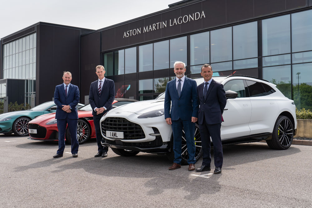 El SUV más potente del mundo sale con destino a su nuevo hogar 1 Motor16 2022 Aston Martin DBX707 First customer car 6 Motor16