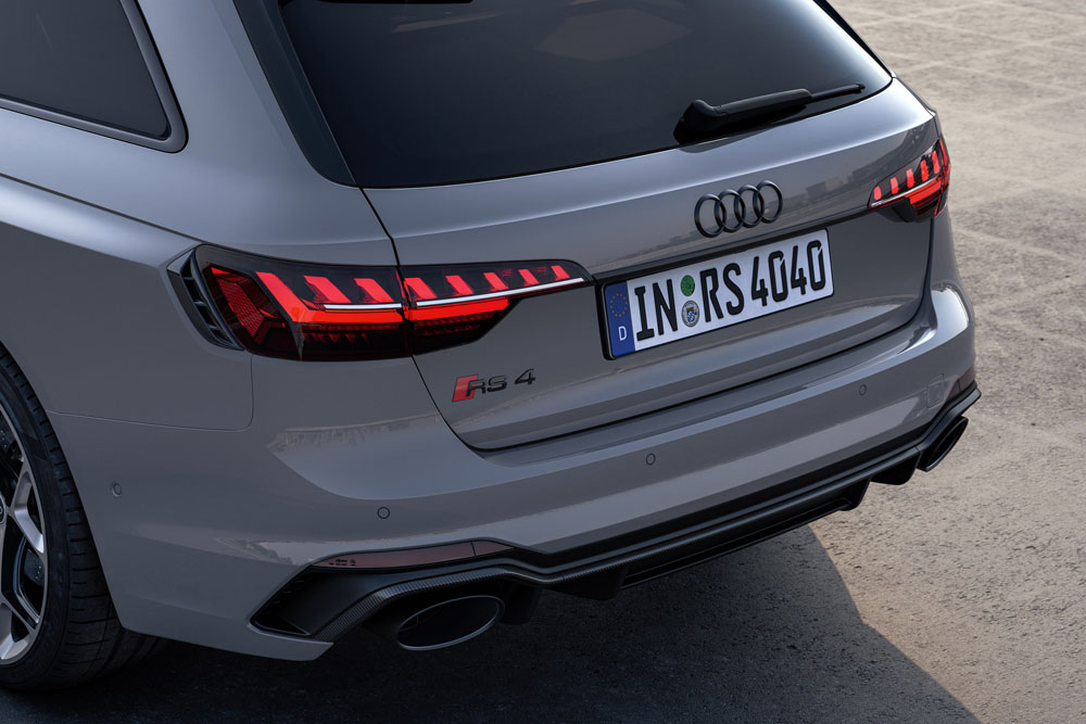 Extra de energía para los Audi RS 4 Avant, RS 5 Coupé y RS 5 Sportback 26 Motor16 2022 Audi RS 4 Avant Competition Plus Paket 17 Motor16