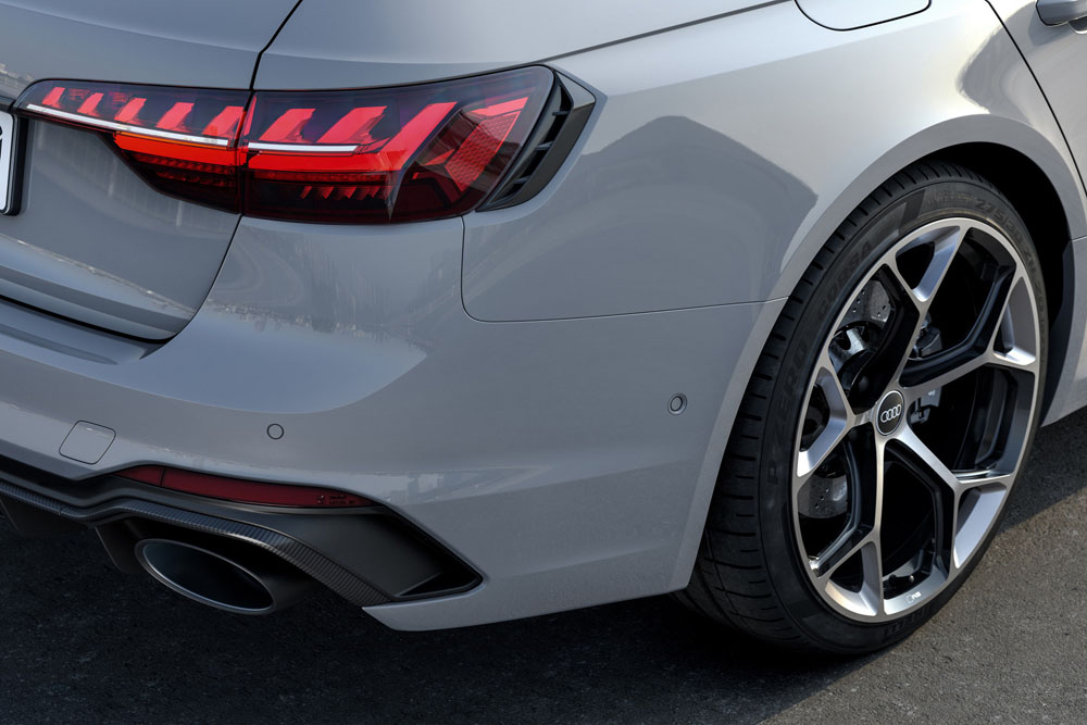 Extra de energía para los Audi RS 4 Avant, RS 5 Coupé y RS 5 Sportback 29 Motor16 2022 Audi RS 4 Avant Competition Plus Paket 20 Motor16
