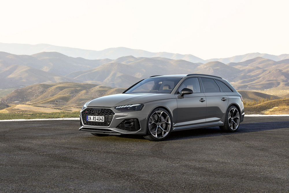 Extra de energía para los Audi RS 4 Avant, RS 5 Coupé y RS 5 Sportback 9 Motor16 2022 Audi RS 4 Avant Competition Plus Paket 8 Motor16