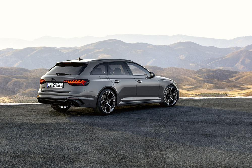 Extra de energía para los Audi RS 4 Avant, RS 5 Coupé y RS 5 Sportback 10 Motor16 2022 Audi RS 4 Avant Competition Plus Paket 9 Motor16