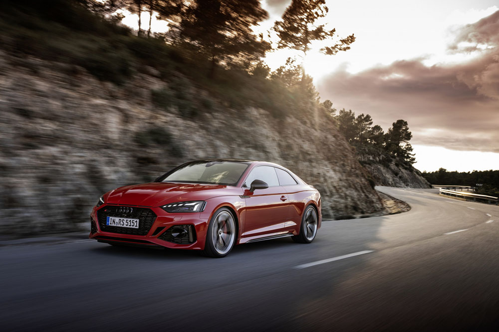 Extra de energía para los Audi RS 4 Avant, RS 5 Coupé y RS 5 Sportback 43 Motor16 2022 Audi RS 5 Coupe Competition Plus Paket 13 Motor16