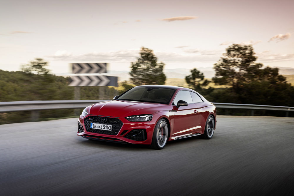 Extra de energía para los Audi RS 4 Avant, RS 5 Coupé y RS 5 Sportback 44 Motor16 2022 Audi RS 5 Coupe Competition Plus Paket 14 Motor16