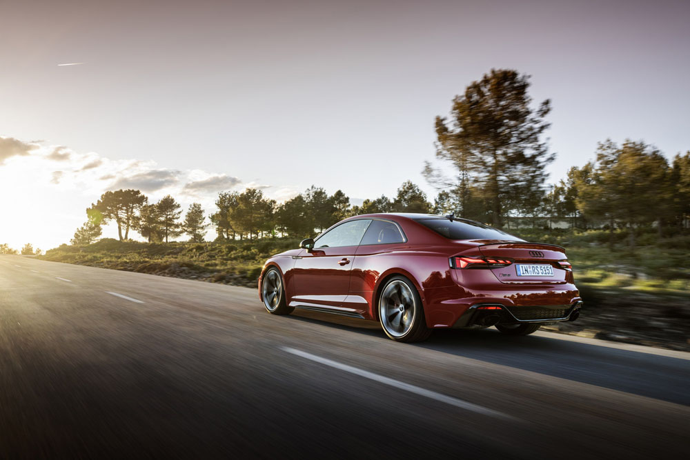 Extra de energía para los Audi RS 4 Avant, RS 5 Coupé y RS 5 Sportback 49 Motor16 2022 Audi RS 5 Coupe Competition Plus Paket 19 Motor16