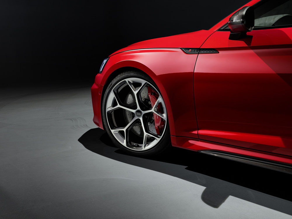 Extra de energía para los Audi RS 4 Avant, RS 5 Coupé y RS 5 Sportback 68 Motor16 2022 Audi RS 5 Coupe Competition Plus Paket 29 Motor16
