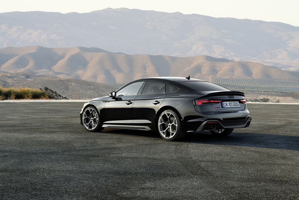Extra de energía para los Audi RS 4 Avant, RS 5 Coupé y RS 5 Sportback 74 Motor16 2022 Audi RS 5 Sportback Competition Plus Paket 6 Motor16
