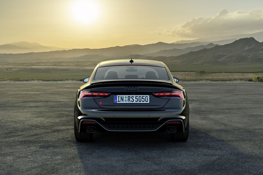 Extra de energía para los Audi RS 4 Avant, RS 5 Coupé y RS 5 Sportback 75 Motor16 2022 Audi RS 5 Sportback Competition Plus Paket 7 Motor16