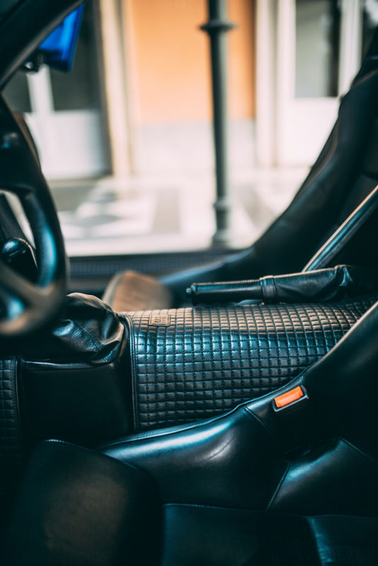 2022 Bugatti eb110 Interior 10 Motor16