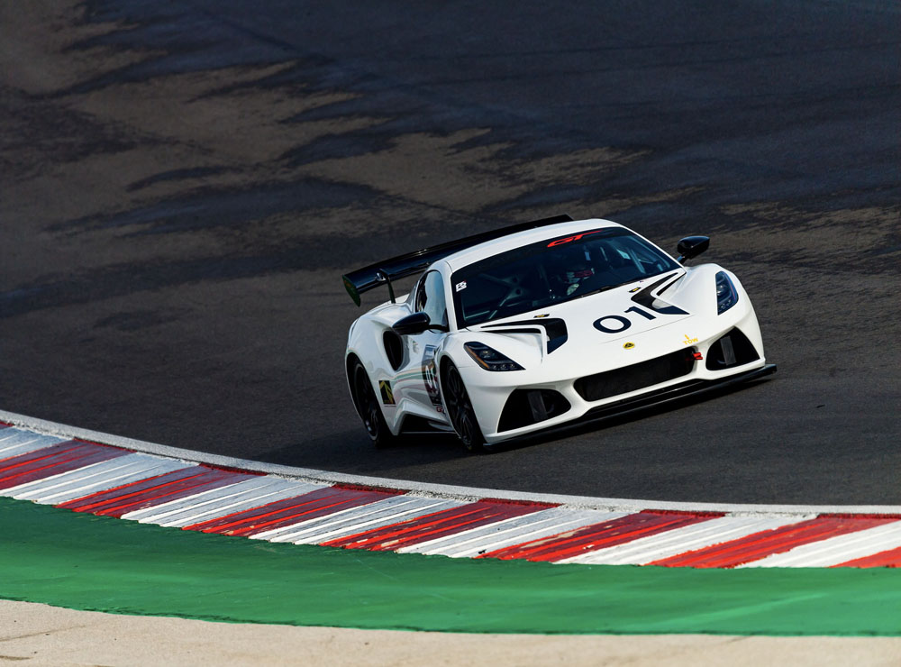 El nuevo Lotus Emira da el salto a los circuitos 17 Motor16 2022 Lotus Emira GT4 12 Motor16