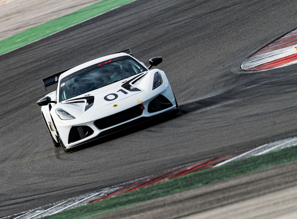El nuevo Lotus Emira da el salto a los circuitos 14 Motor16 2022 Lotus Emira GT4 9 Motor16