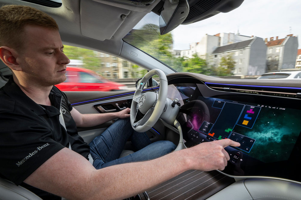 California da el OK a los Mercedes-Benz que se conducen solos 1 Motor16 2023 Mercedes-Benz Drive Pilot. Imagen EQS interior.