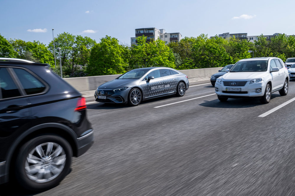 Los Mercedes-Benz ya conducen solos gracias al sistema DRIVE PILOT 7 Motor16 2022 Mercedes Drive Pilot 7 Motor16