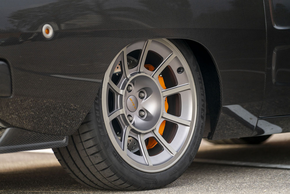 SpeedKore vuelve a hacer de las suyas con este Dodge Charger de 1.000 CV 11 Motor16 2022 Speedkore Hellucination 7 Motor16