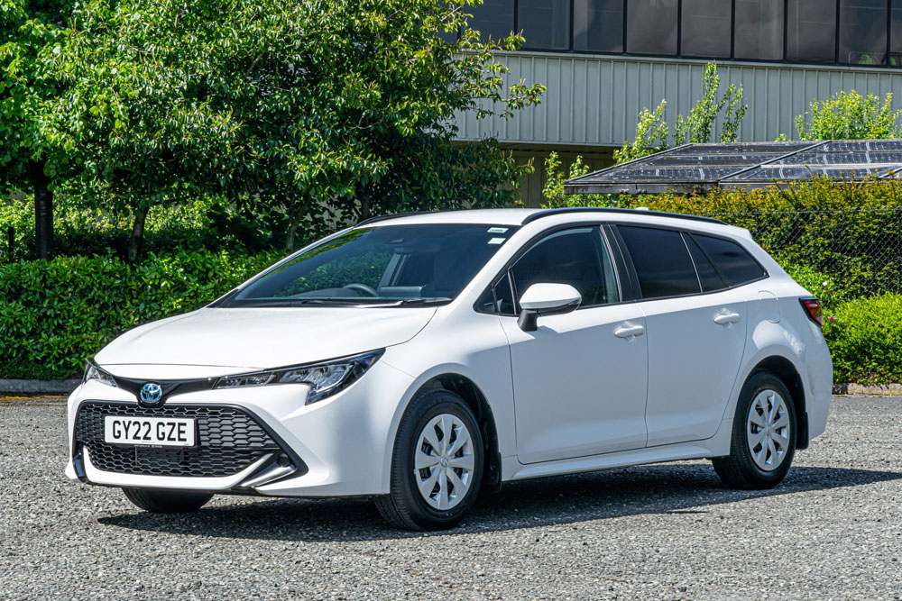 El Toyota Corolla planta cara a las furgonetas más trabajadoras 7 Motor16 2022 Toyota Corolla Commercial 4 Motor16
