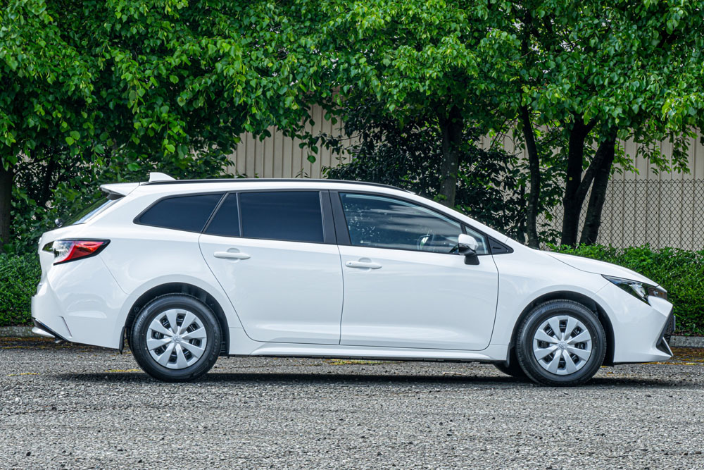 El Toyota Corolla planta cara a las furgonetas más trabajadoras 9 Motor16 2022 Toyota Corolla Commercial 6 1 Motor16