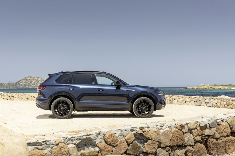 El Volkswagen Touareg celebra sus 20 primaveras con esta edición especial 6 Motor16 2022 VW Touareg EDITION 20 4 Motor16