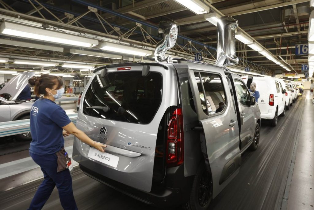 La planta de Stellantis en Vigo alcanza una producción de 15 millones de unidades desde 1958 9 Motor16 2022 citroen e berlingo 15 millones vigo 4 1 Motor16